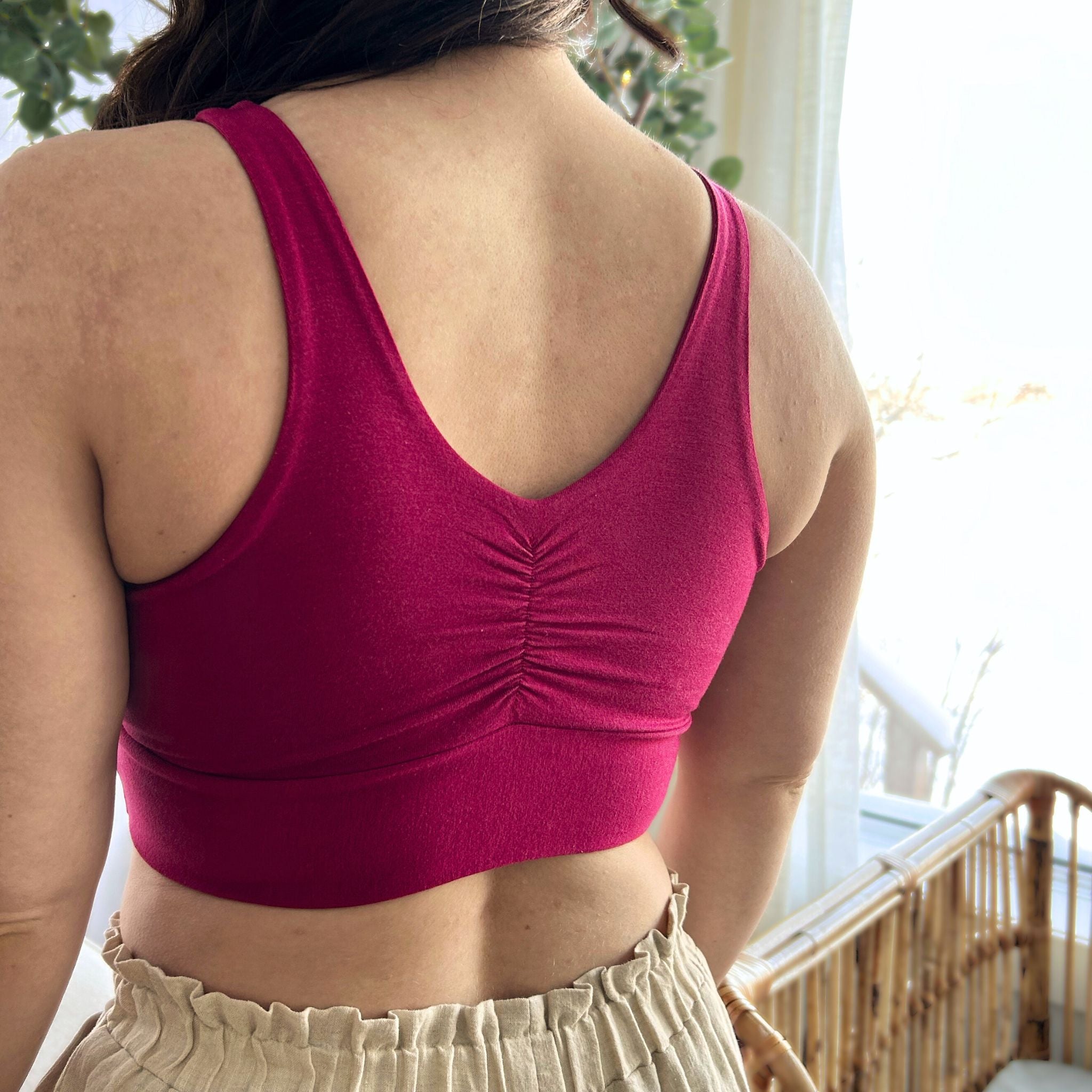 Light and airy is how you'll be feeling in our Cotton Essentials Crossover  Bra! Featuring easy pull-over styling and wire-free stretch…